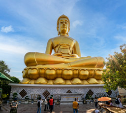 Wat Pak Nam Phasi Charoen