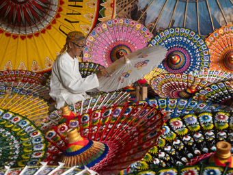 Payung Lukis (Painted Umbrella)
Ngudi Rahayu village