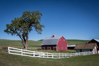 Iconic Barn on Shawnee Road